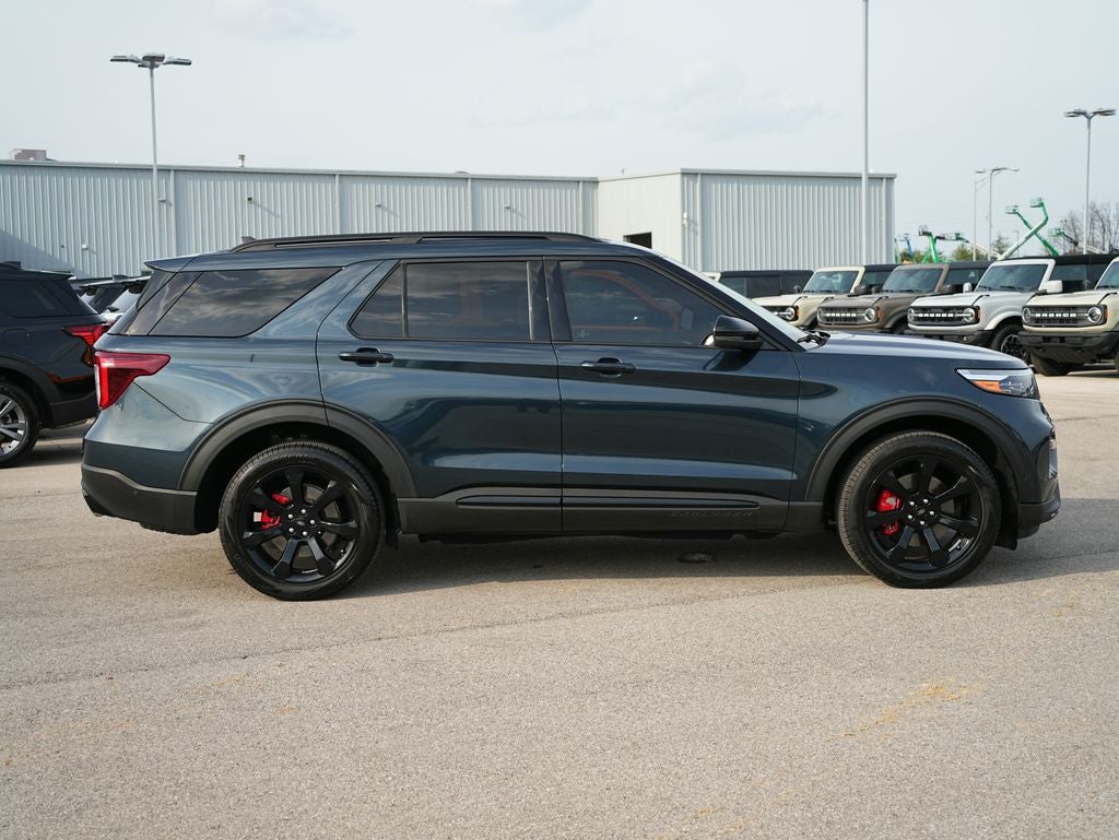 2022 Ford Explorer ST