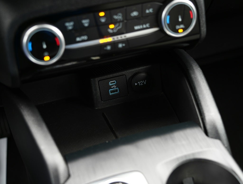 2022 Ford Escape Hybrid SE