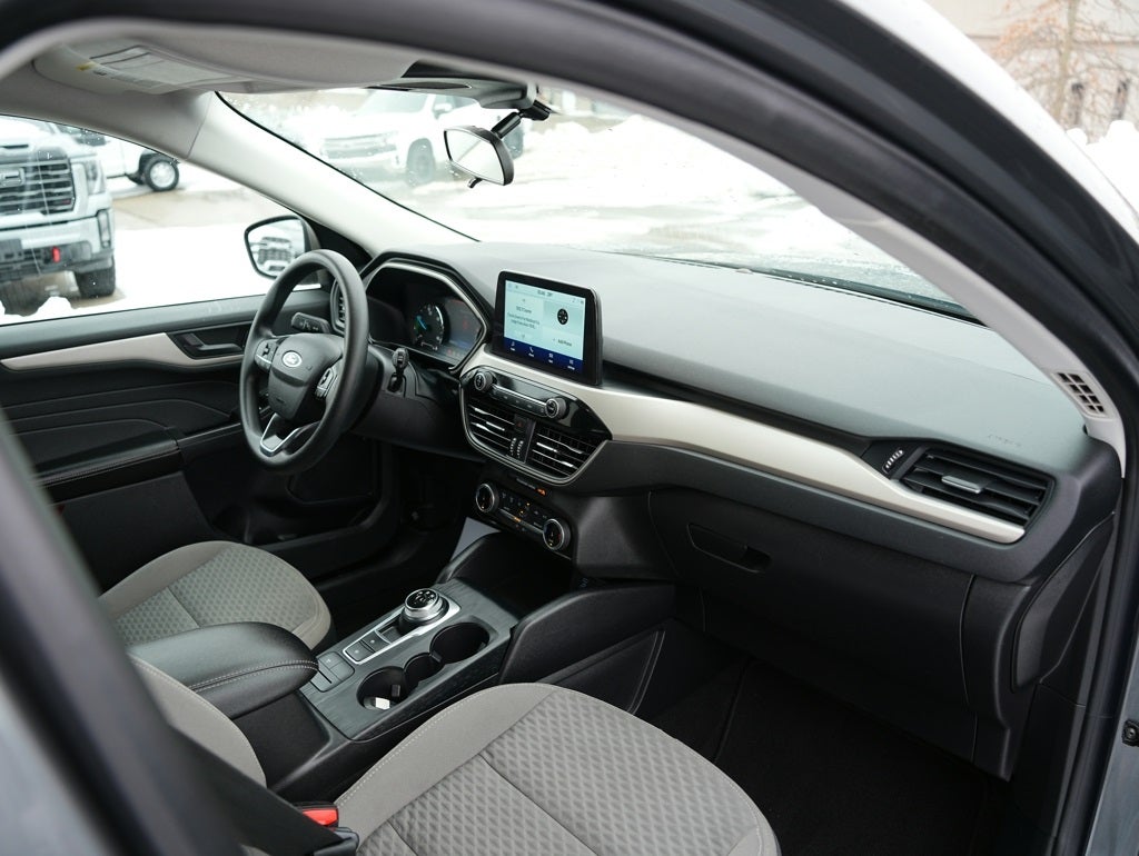 2022 Ford Escape Hybrid SE