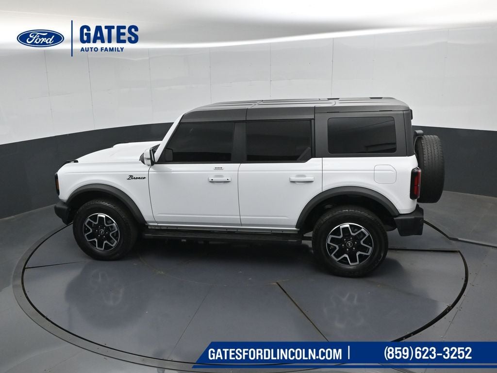 2022 Ford Bronco Outer Banks