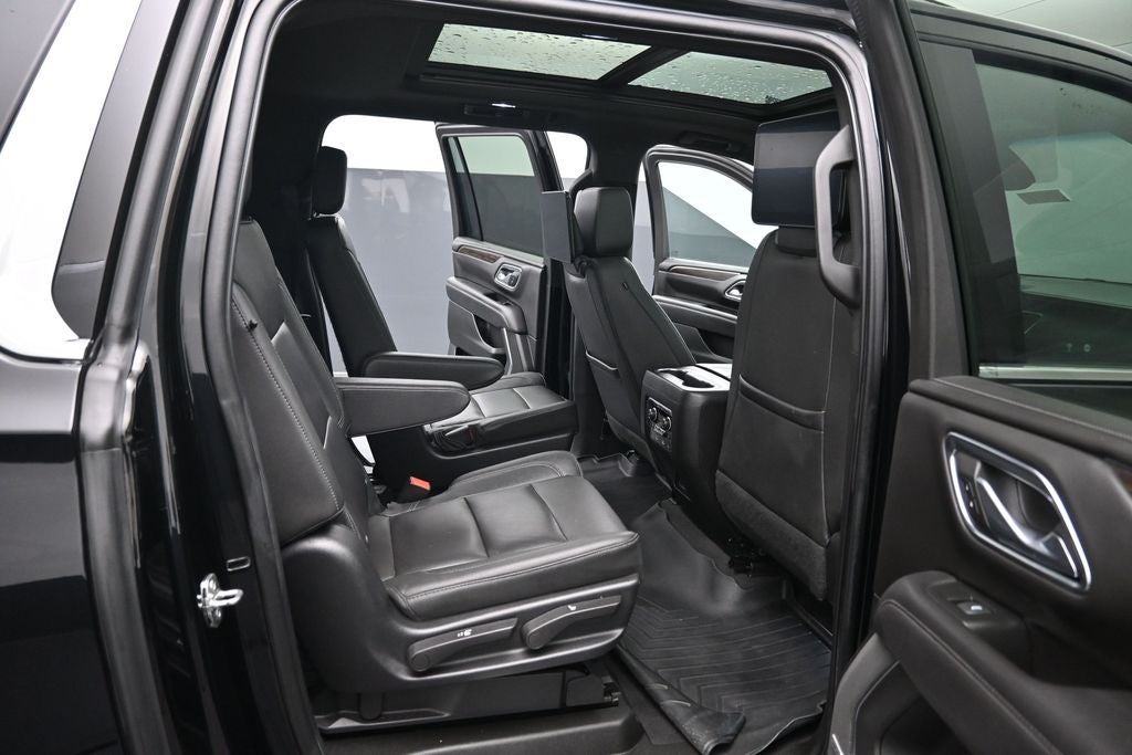 2022 Chevrolet Suburban LT