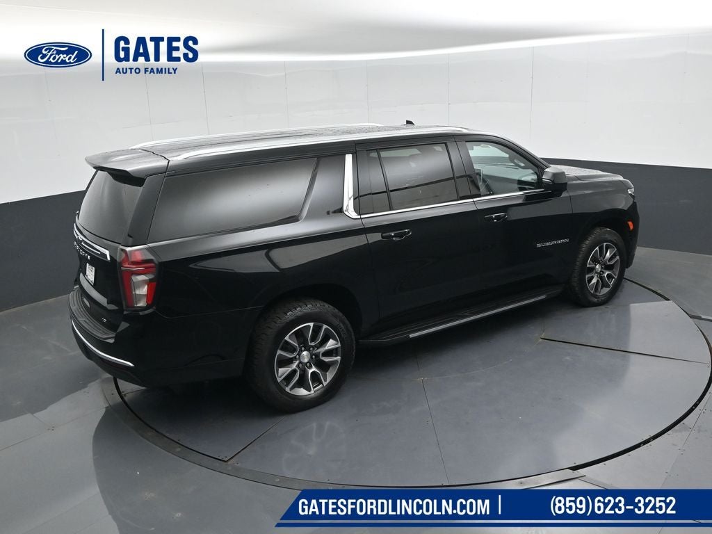 2022 Chevrolet Suburban LT