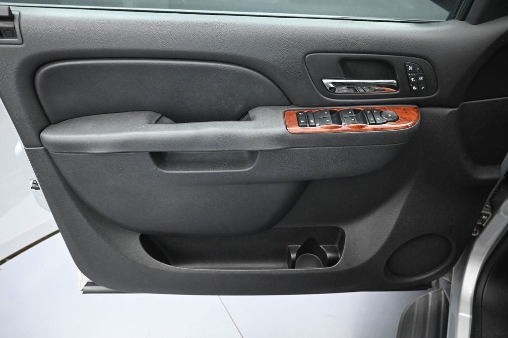 2014 Chevrolet Suburban 1500 LTZ