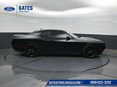 2017 Dodge Challenger SXT