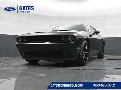 2017 Dodge Challenger SXT