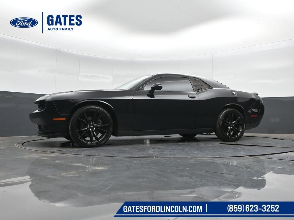 2017 Dodge Challenger SXT