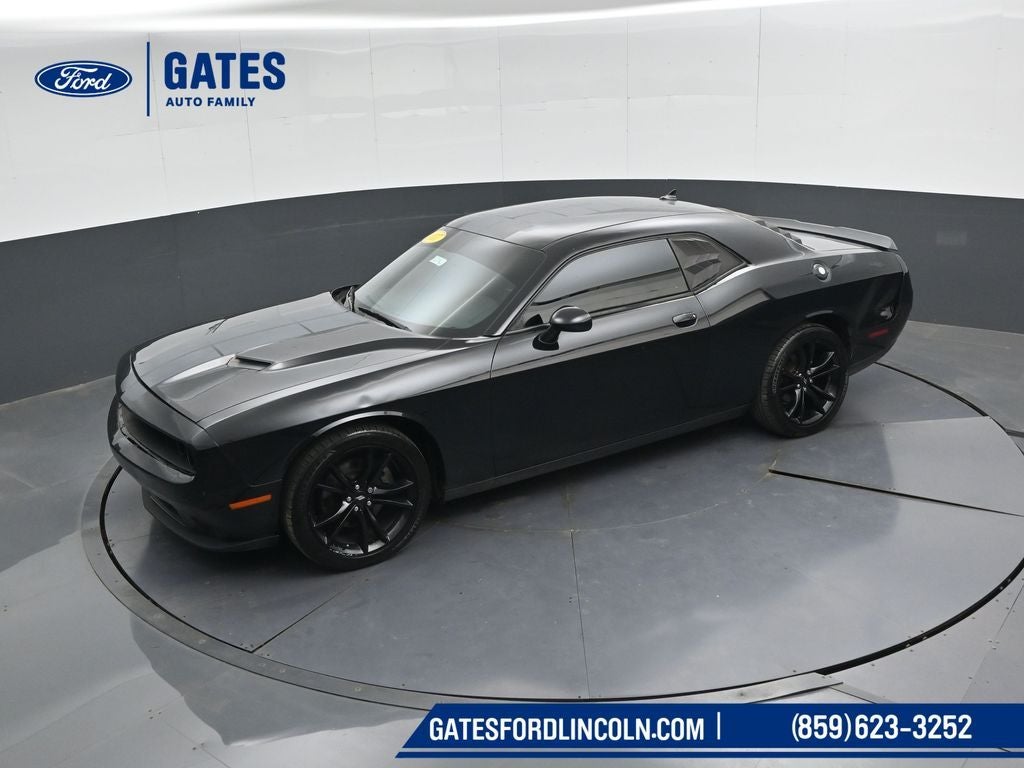 2017 Dodge Challenger SXT