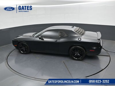 2017 Dodge Challenger SXT