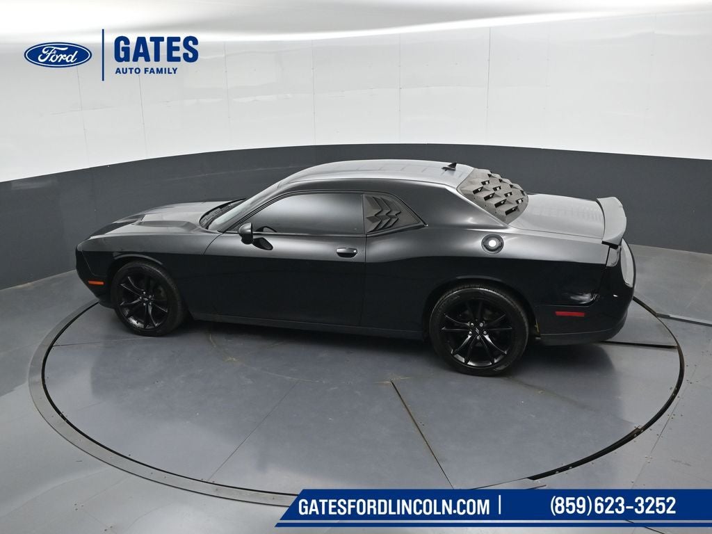 2017 Dodge Challenger SXT