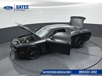 2017 Dodge Challenger SXT