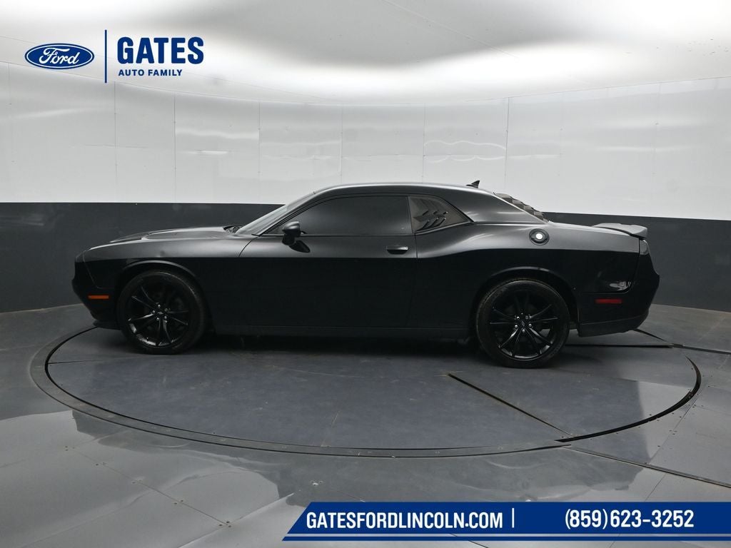 2017 Dodge Challenger SXT