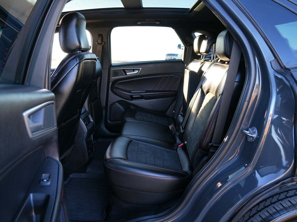 2021 Ford Edge ST Line