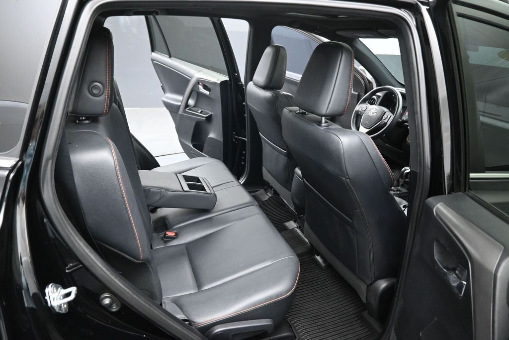2017 Toyota RAV4 SE ***BRANDED TITLE***