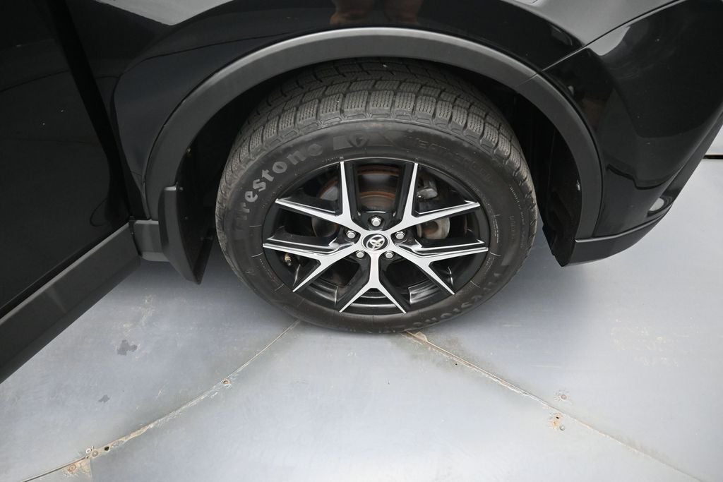 2017 Toyota RAV4 SE ***BRANDED TITLE***