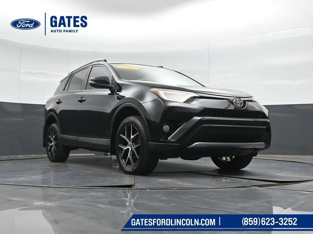 2017 Toyota RAV4 SE ***BRANDED TITLE***