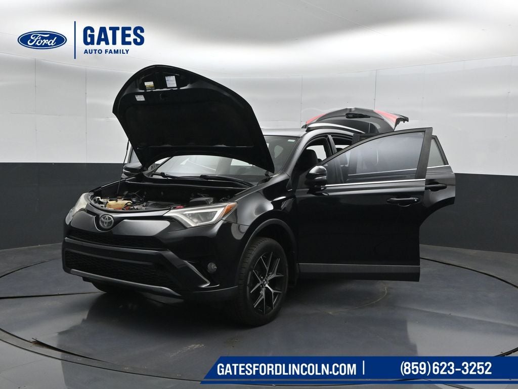 2017 Toyota RAV4 SE ***BRANDED TITLE***