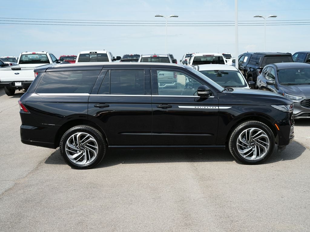 2025 Lincoln Navigator Reserve