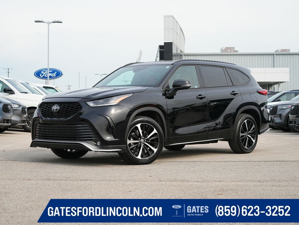 2022 Toyota Highlander XSE