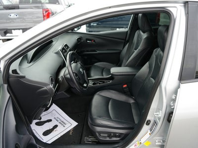 2019 Toyota Prius XLE