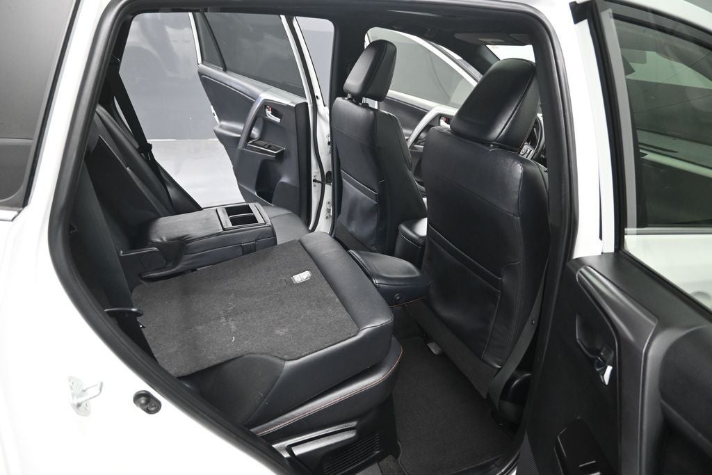 2018 Toyota RAV4 Hybrid SE