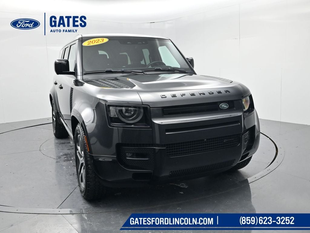2023 Land Rover Defender 130 X-Dynamic SE