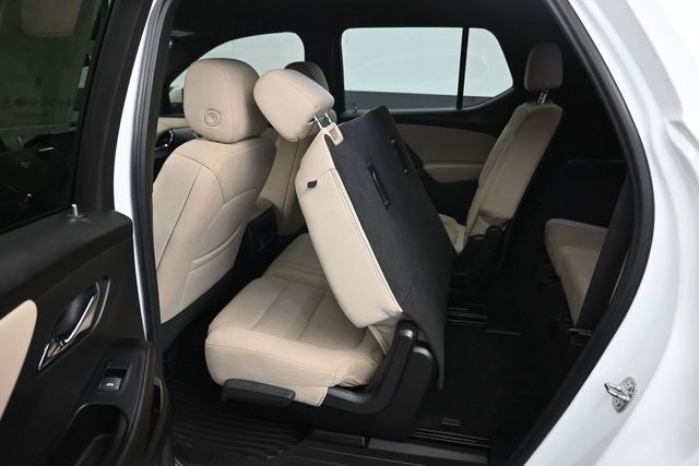 2023 Chevrolet Traverse LS w/1FL