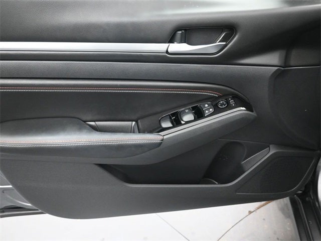 2023 Nissan Altima 2.0 SR