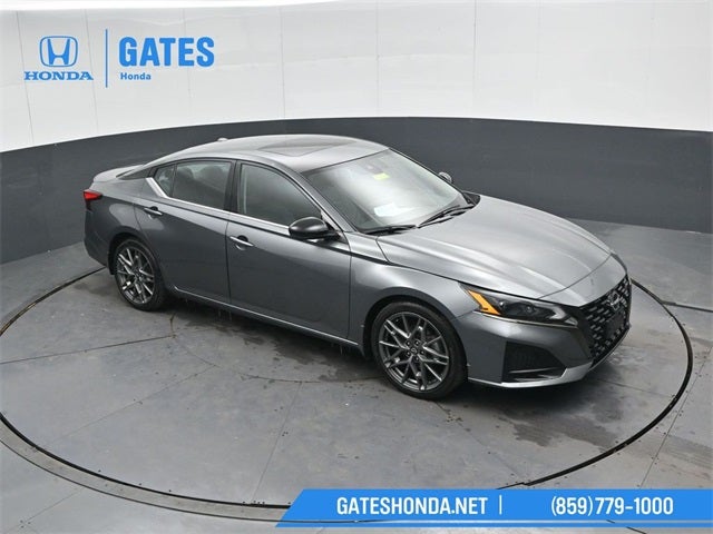 2023 Nissan Altima 2.0 SR