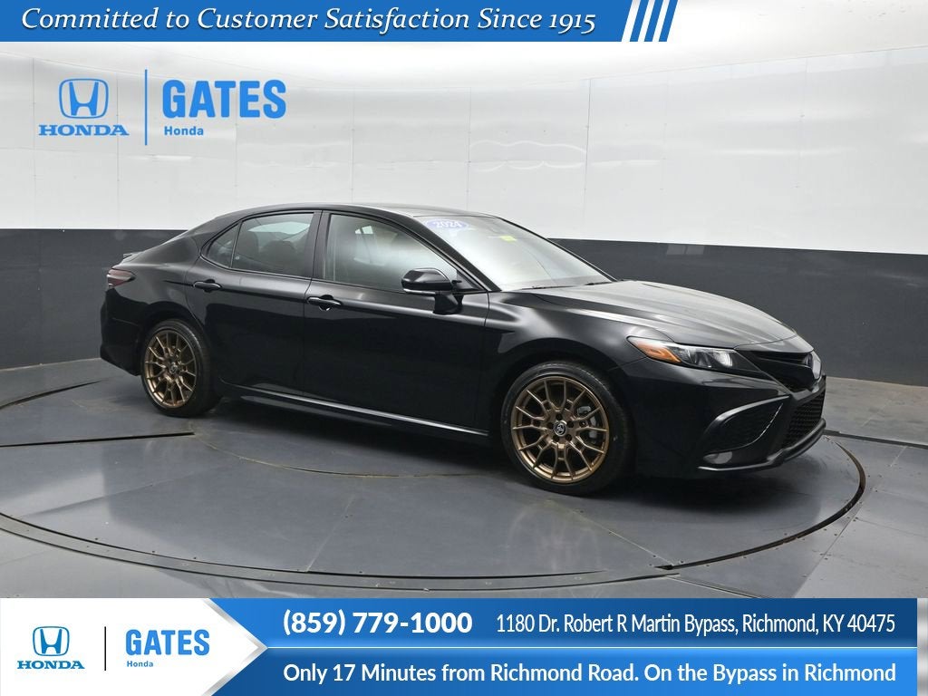 2024 Toyota Camry Hybrid SE