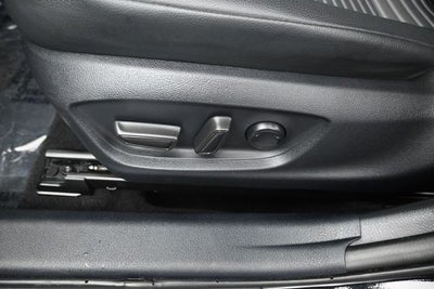 2024 Toyota Camry Hybrid SE