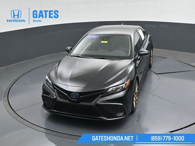 2024 Toyota Camry Hybrid SE