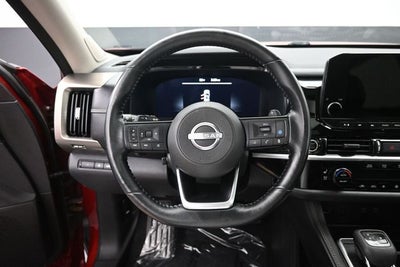 2022 Nissan Pathfinder Platinum