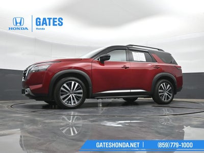 2022 Nissan Pathfinder Platinum