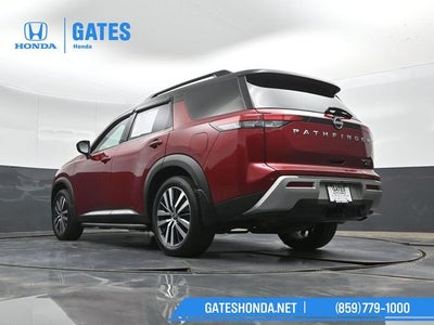 2022 Nissan Pathfinder Platinum