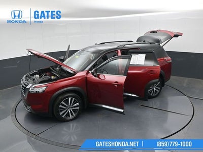 2022 Nissan Pathfinder Platinum