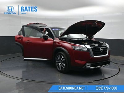2022 Nissan Pathfinder Platinum