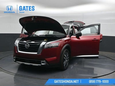 2022 Nissan Pathfinder Platinum