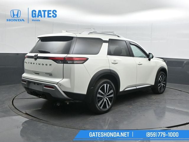 2023 Nissan Pathfinder Platinum