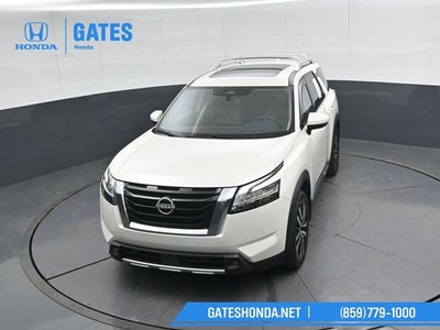 2023 Nissan Pathfinder Platinum