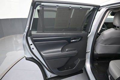 2023 Toyota Highlander Hybrid Bronze Edition