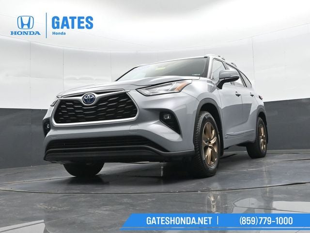 2023 Toyota Highlander Hybrid Bronze Edition