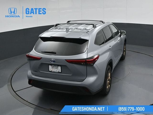 2023 Toyota Highlander Hybrid Bronze Edition