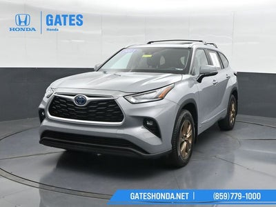 2023 Toyota Highlander Hybrid Bronze Edition