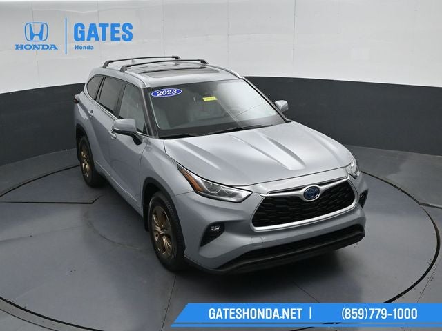 2023 Toyota Highlander Hybrid Bronze Edition