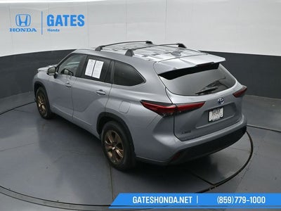 2023 Toyota Highlander Hybrid Bronze Edition