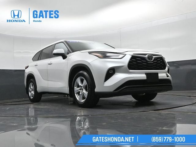 2024 Toyota Highlander LE