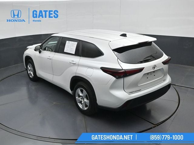 2024 Toyota Highlander LE