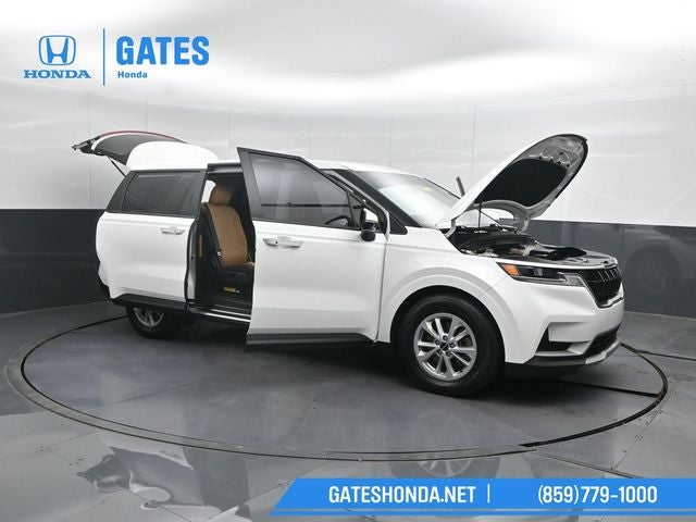 2024 Kia Carnival LX