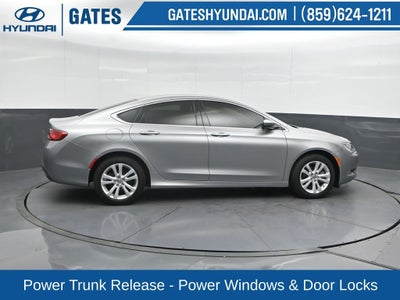 2016 Chrysler 200 Limited