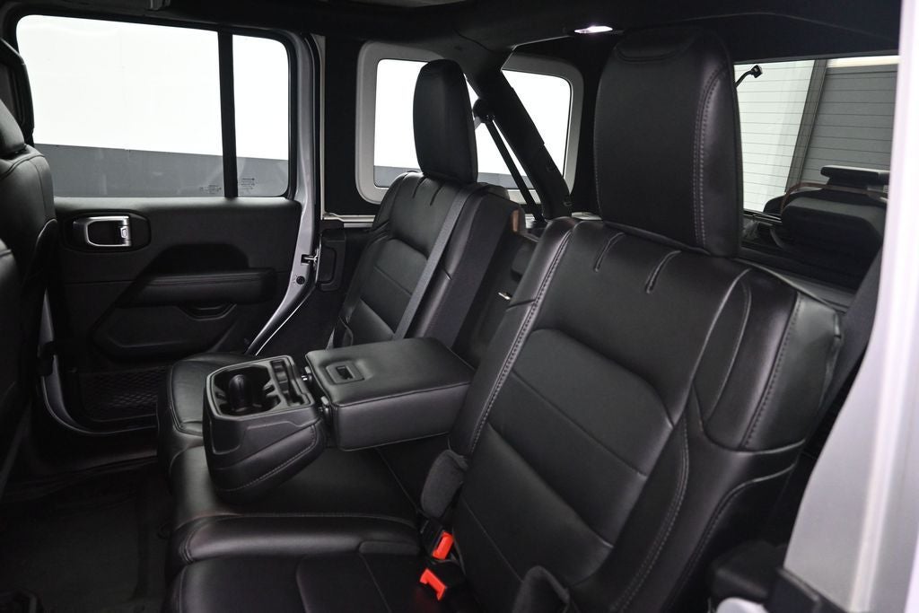 2022 Jeep Wrangler Unlimited Sahara Altitude